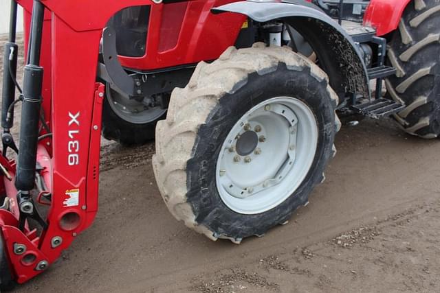 Image of Massey Ferguson 4610 equipment image 2