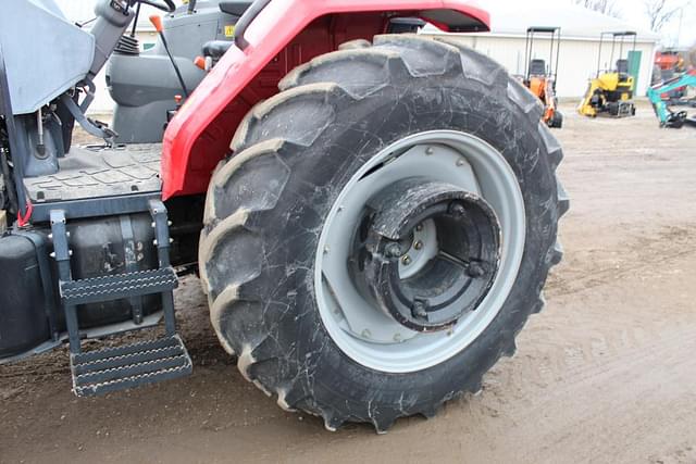 Image of Massey Ferguson 4610 equipment image 4