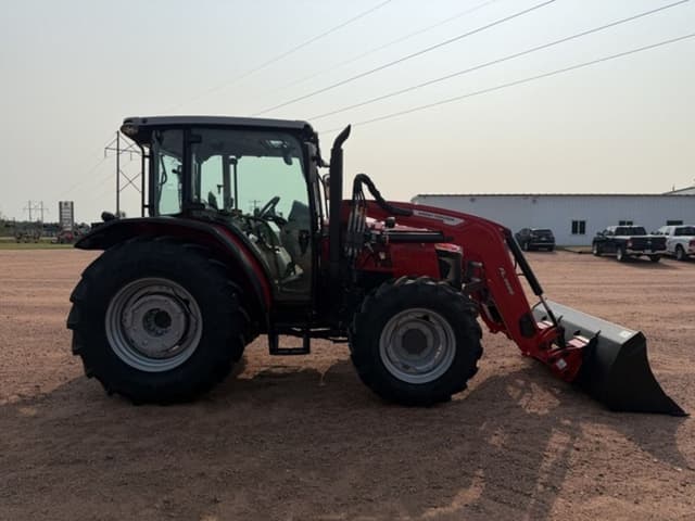 Image of Massey Ferguson 4707 equipment image 3