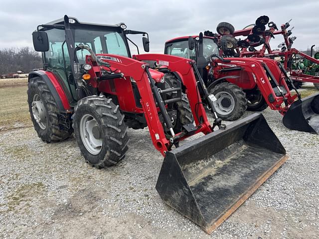 Image of Massey Ferguson 4709 equipment image 2