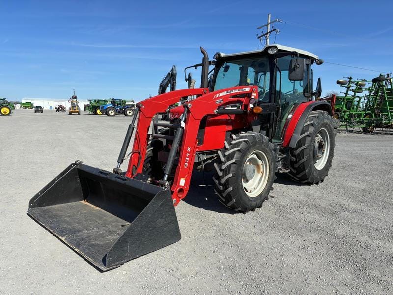 Massey Ferguson 4709 Equipment Image0