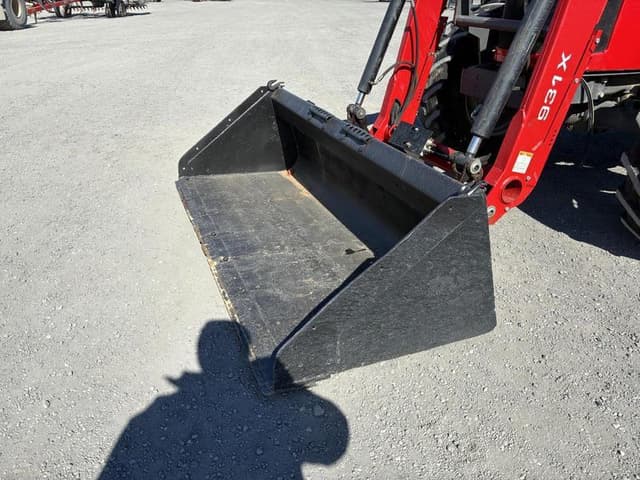 Image of Massey Ferguson 4709 equipment image 2