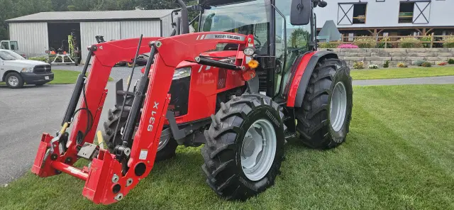 Image of Massey Ferguson 4709 equipment image 1