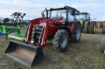 Main image Massey Ferguson 4710