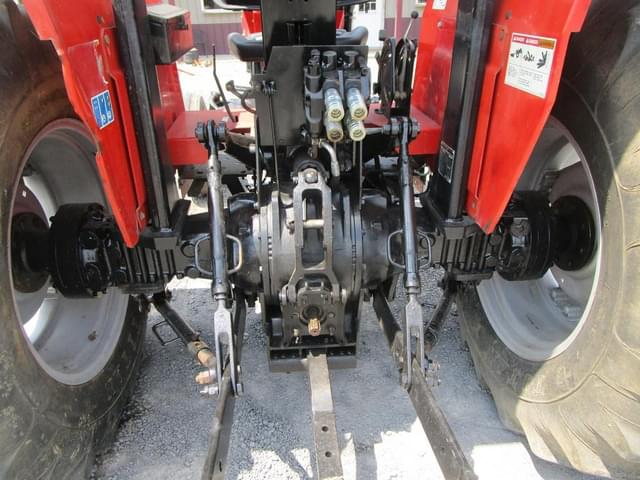 Image of Massey Ferguson 481 equipment image 4
