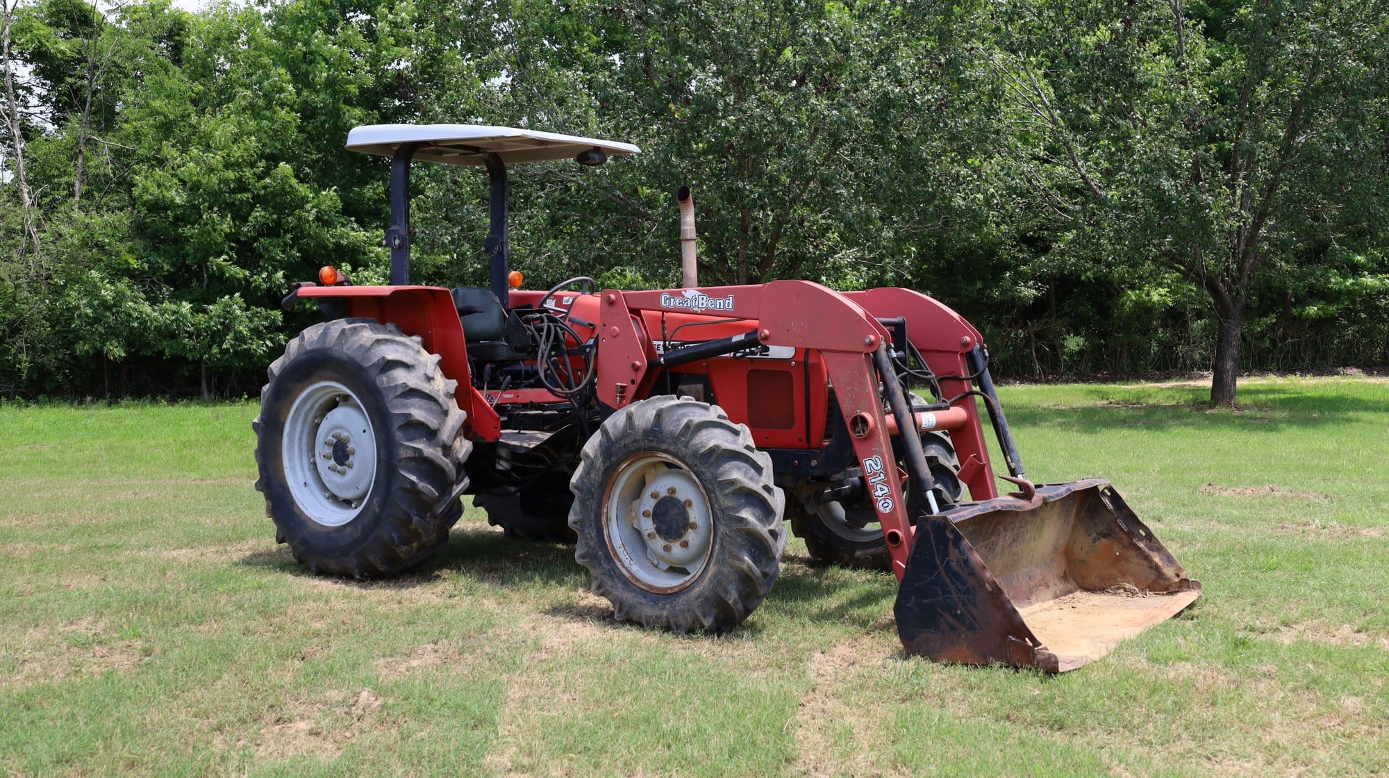 Massey Ferguson 492 Equipment Image0