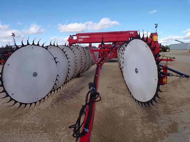 Image of Massey Ferguson 5130 equipment image 2