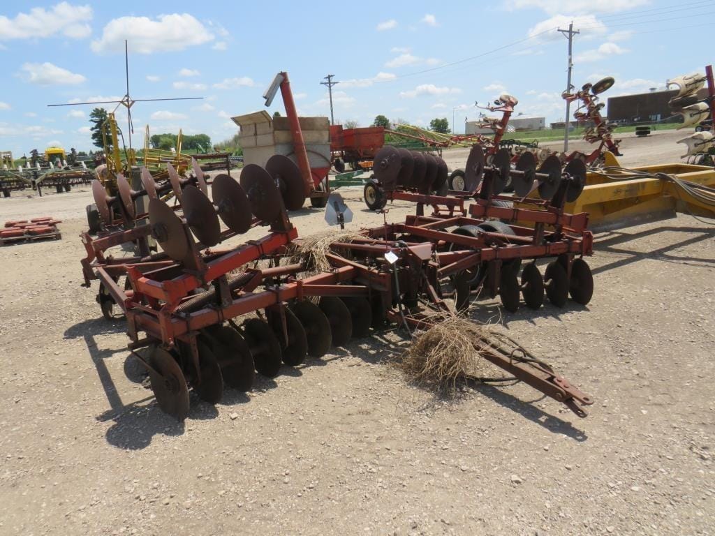 Massey Ferguson 52 Equipment Image0