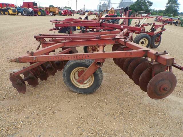 Image of Massey Ferguson 52 equipment image 3