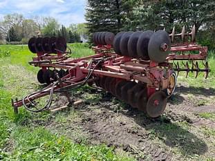 Massey Ferguson 520 Equipment Image0