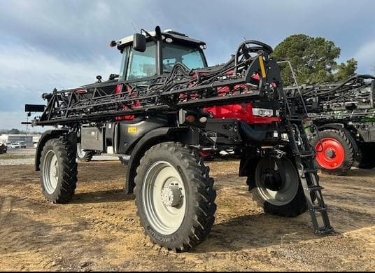 Image of Massey Ferguson 525R Image 0