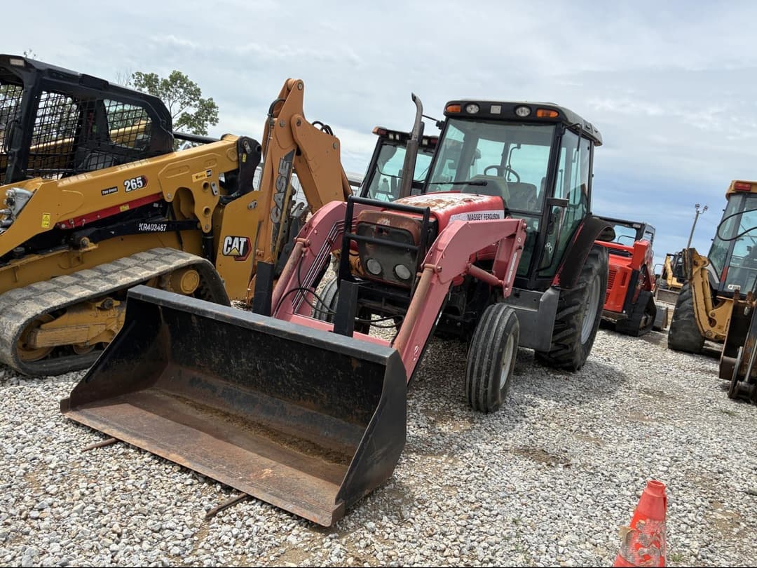 Image of Massey Ferguson 5445 Primary image