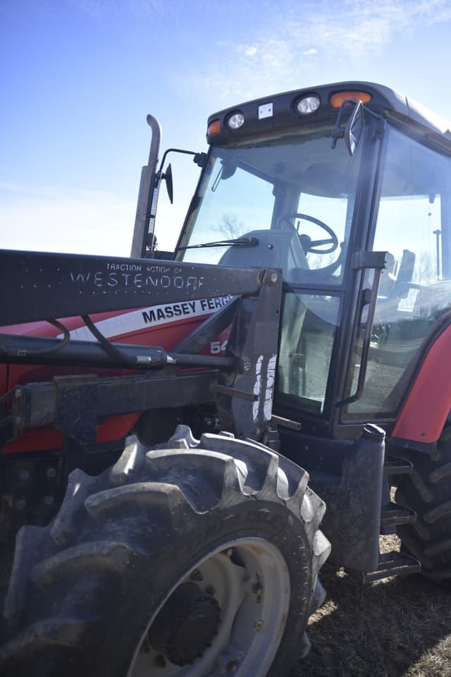 Image of Massey Ferguson 5445 equipment image 3