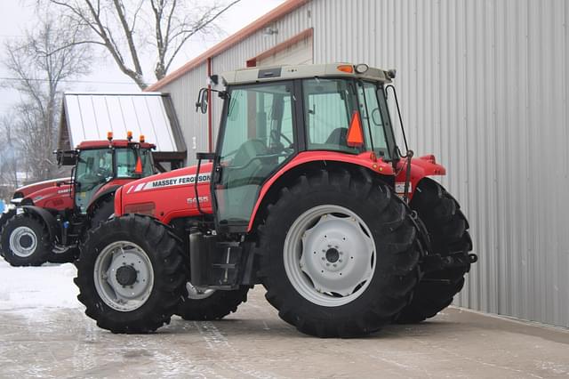 Image of Massey Ferguson 5455 equipment image 3