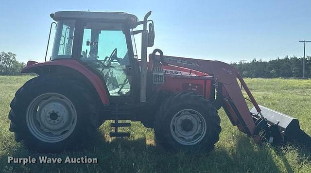 Image of Massey Ferguson 5455 equipment image 3