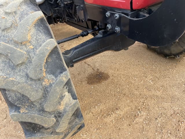 Image of Massey Ferguson 5465 equipment image 4