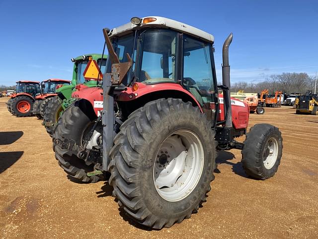 Image of Massey Ferguson 5465 equipment image 2