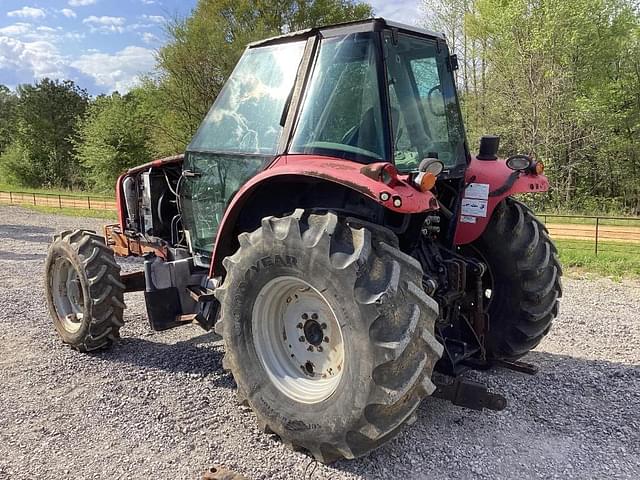 Image of Massey Ferguson 5470SA equipment image 4