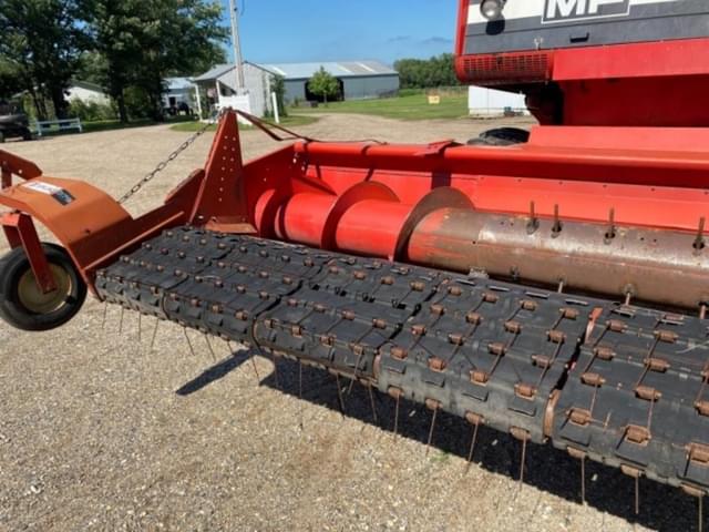 Image of Massey Ferguson 550 equipment image 4
