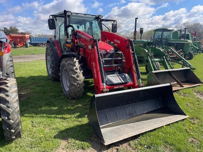 Image of Massey Ferguson 4707 Primary image