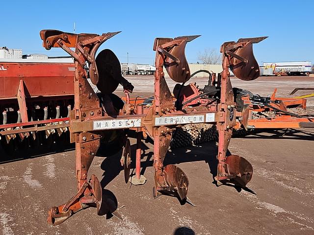 Image of Massey Ferguson 57 equipment image 3