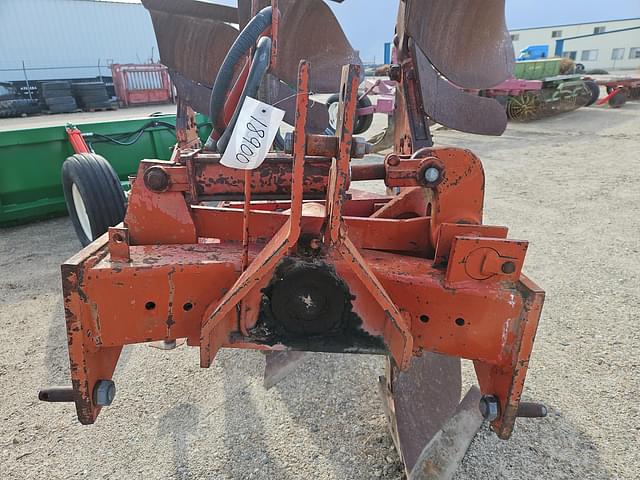 Image of Massey Ferguson 57 equipment image 4