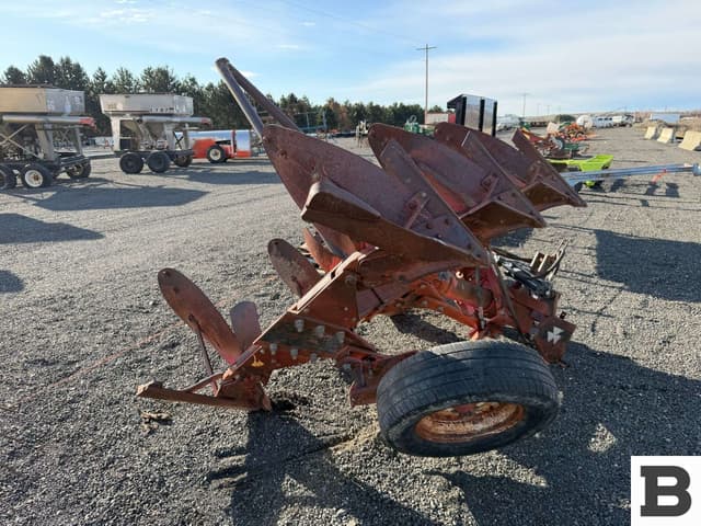 Image of Massey Ferguson 57 equipment image 1