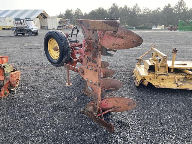 Image of Massey Ferguson 57 equipment image 3