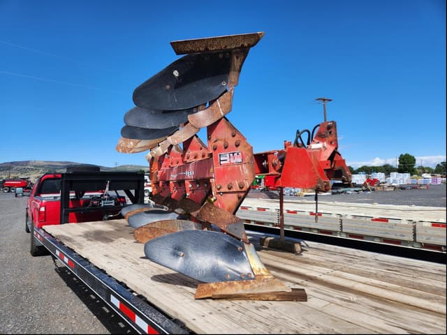 Image of Massey Ferguson 570 equipment image 1