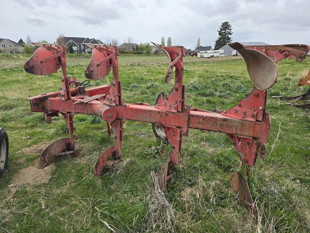 Image of Massey Ferguson 570 equipment image 3