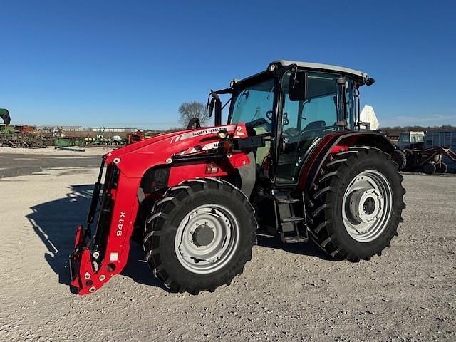 Image of Massey Ferguson 5711 Primary image