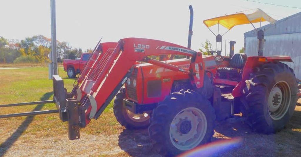 Image of Massey Ferguson 573 Image 0