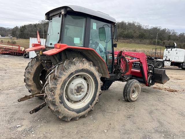 Image of Massey Ferguson 573 equipment image 4