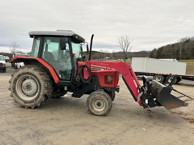 Image of Massey Ferguson 573 equipment image 3