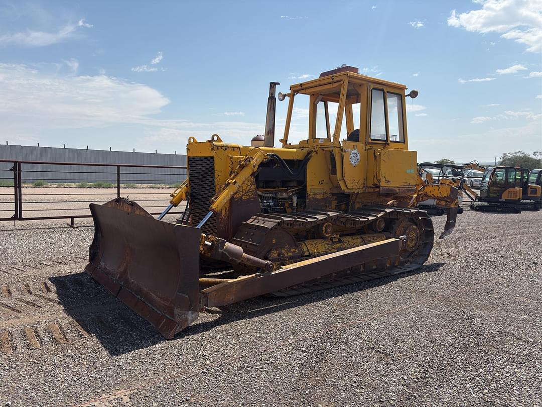 Image of Massey Ferguson 600C Primary image