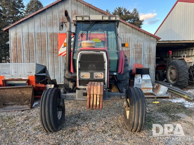 Image of Massey Ferguson 6180 equipment image 1