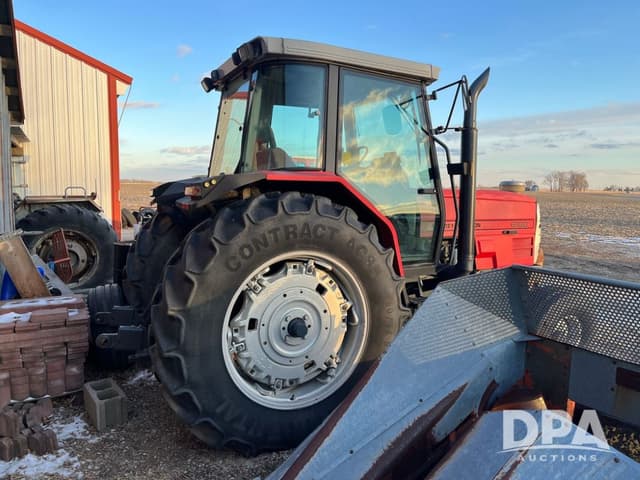 Image of Massey Ferguson 6180 equipment image 4