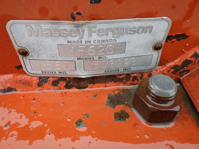 Image of Massey Ferguson 620 equipment image 2