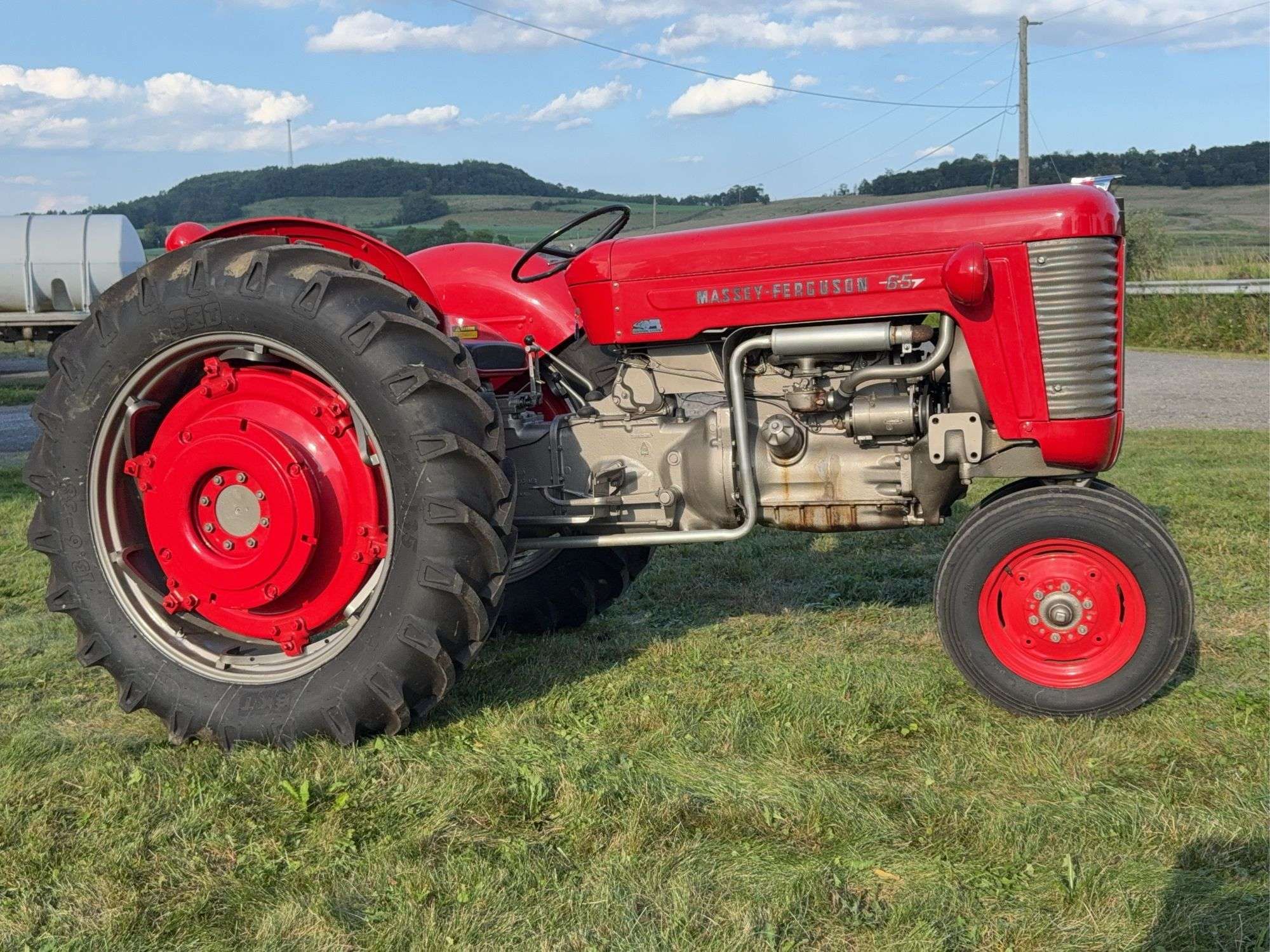 Massey Ferguson 65 Equipment Image0