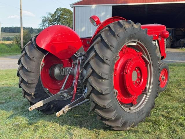 Image of Massey Ferguson 65 equipment image 3