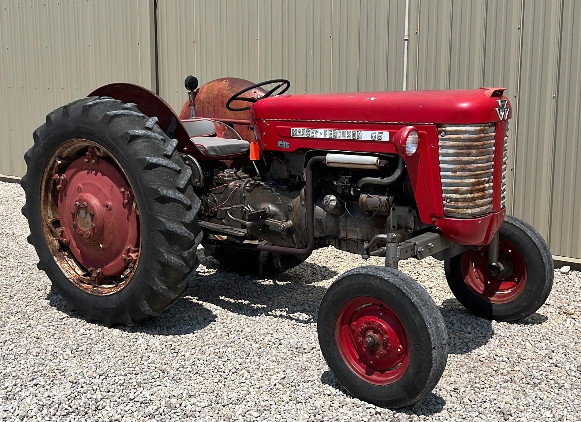Main image Massey Ferguson 65