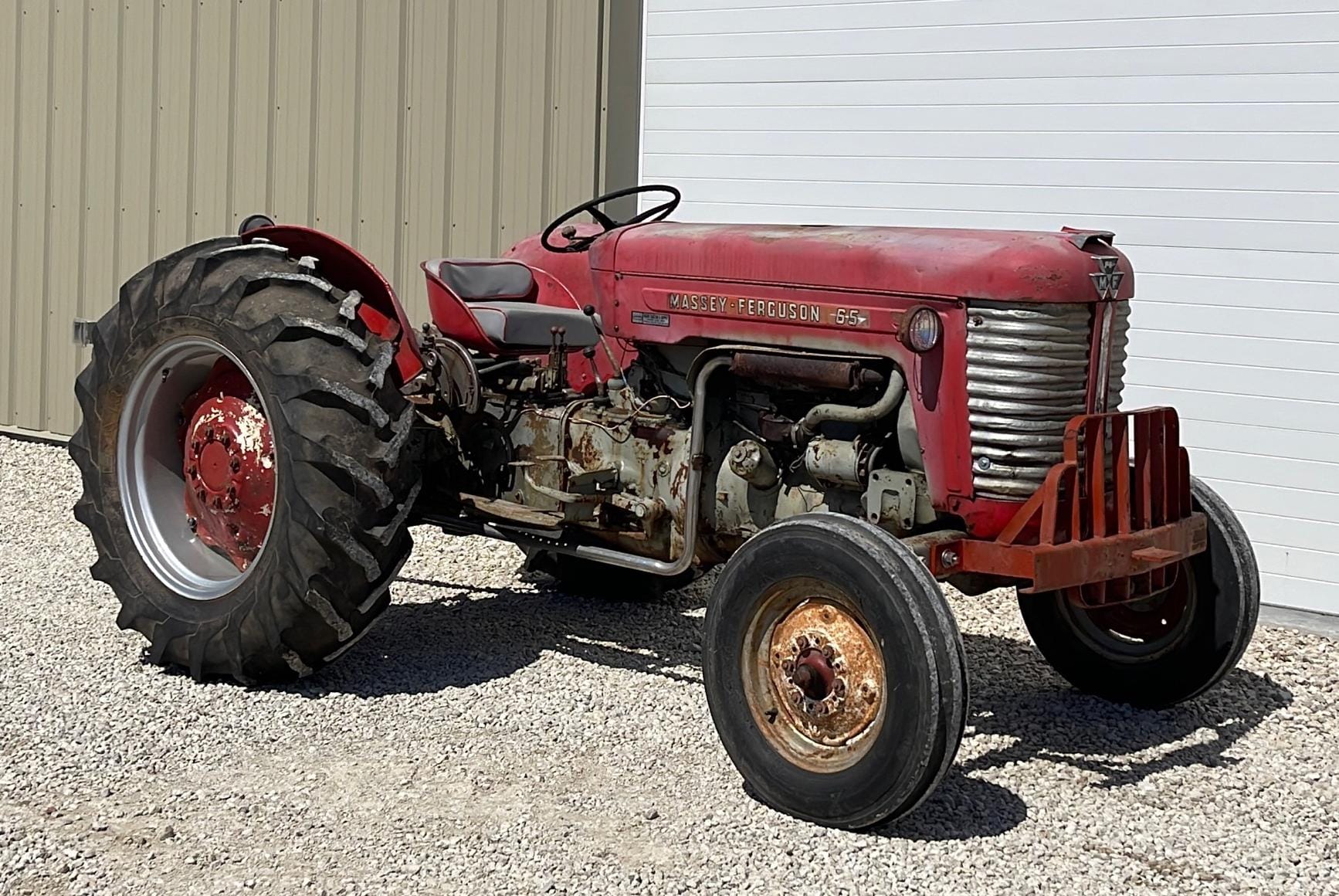 Main image Massey Ferguson 65