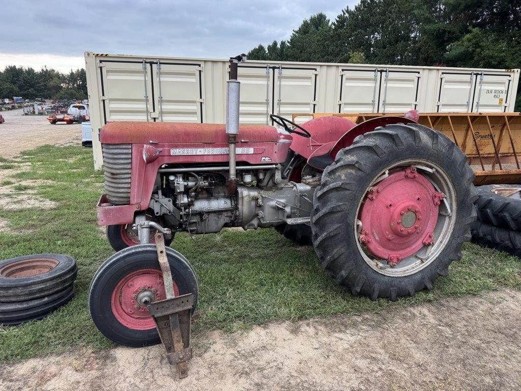 Massey Ferguson 65 Equipment Image0