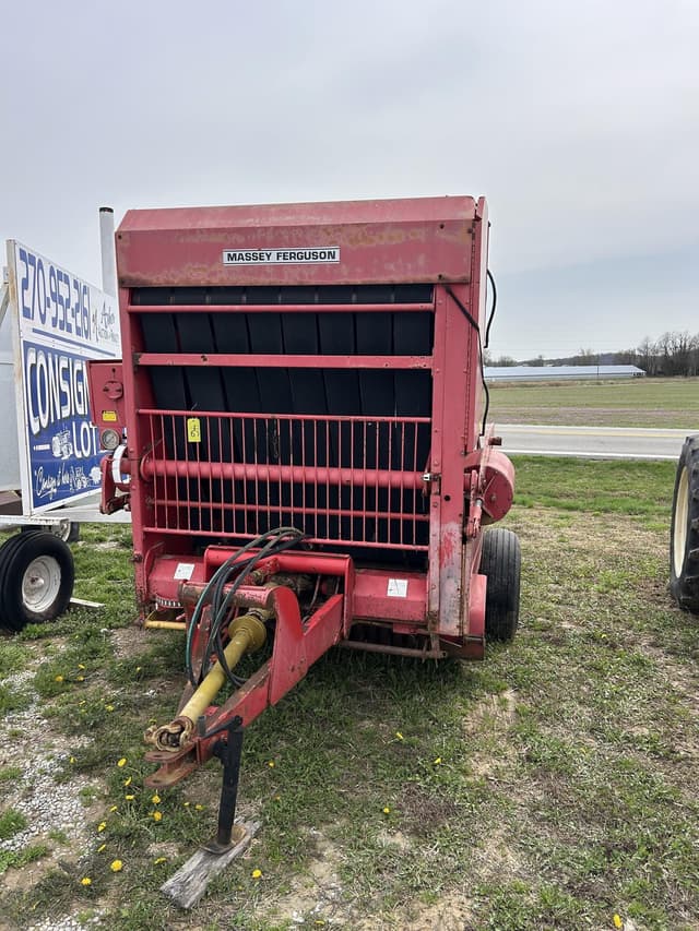 Image of Massey Ferguson 656 equipment image 1