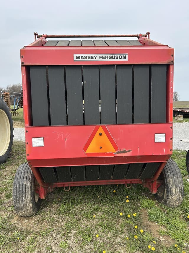 Image of Massey Ferguson 656 equipment image 3