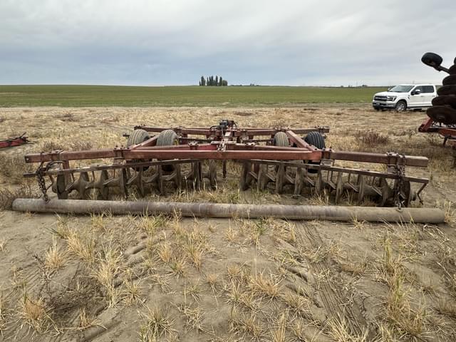 Image of Massey Ferguson 720 equipment image 3