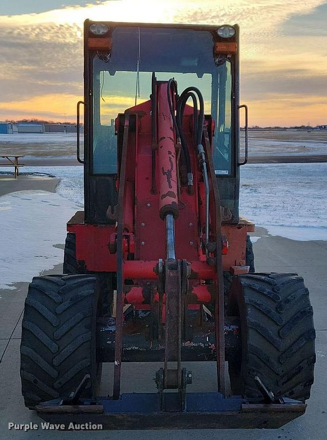 Image of Massey Ferguson 7500 equipment image 1