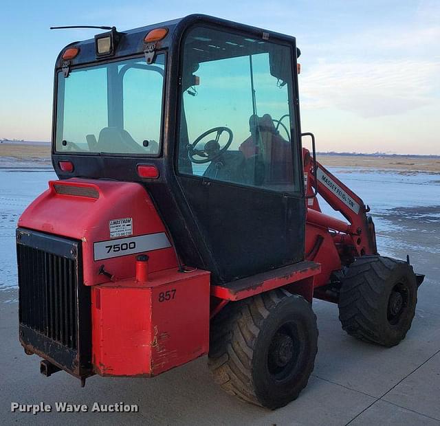 Image of Massey Ferguson 7500 equipment image 4