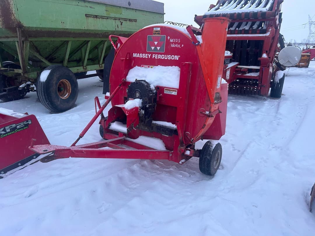 Image of Massey Ferguson 7515 Image 1