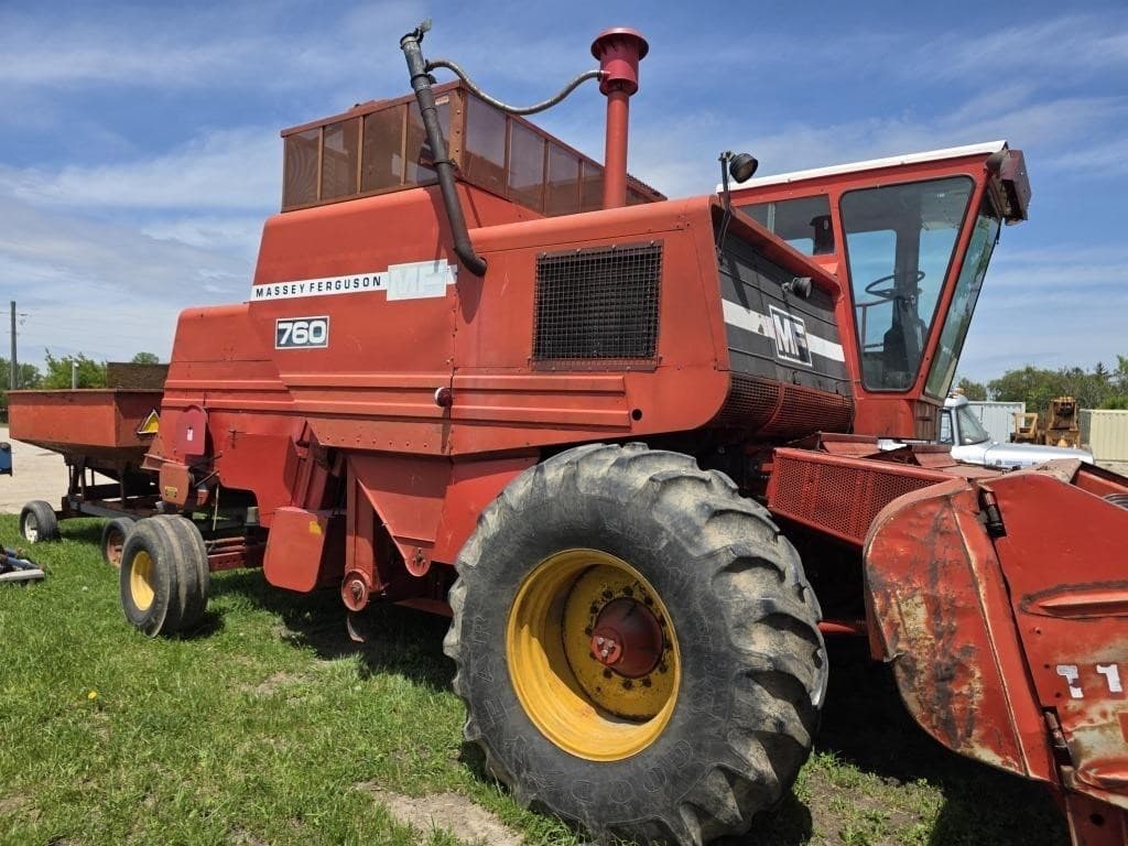 Image of Massey Ferguson 860 Primary image